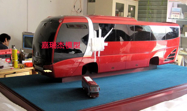 手板模型的制作要經(jīng)過的切割過程！